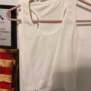 Chic White Sleeveless Tank Top